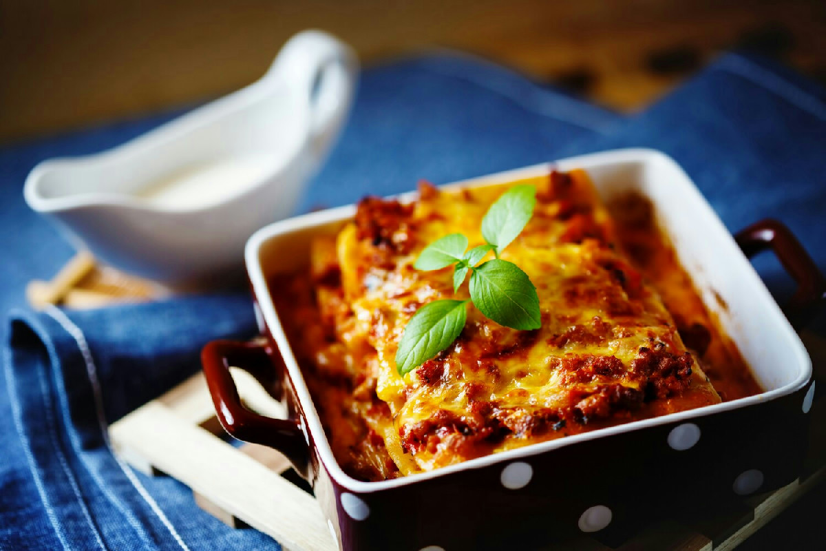 Quando la tradizione culinaria incontra il sapore autentico delle lasagne classiche alla bolognese fatte in casa
